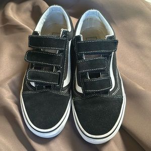 Velcro Old Skool V Suede Canvas Shoe